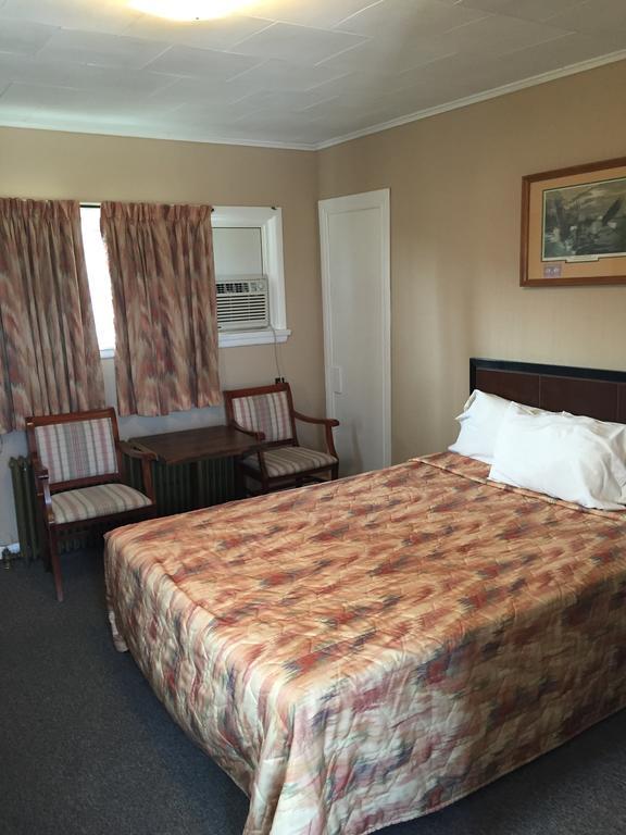 Shamrock Motel 米德兰 外观 照片