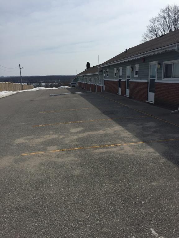 Shamrock Motel 米德兰 外观 照片